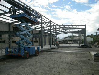 大跨度钢结构仓库设计